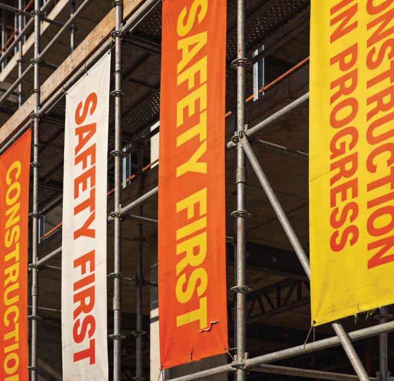 Scaffolding banner construction